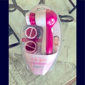 Conair True Glo Battery Operated Facial Kit!